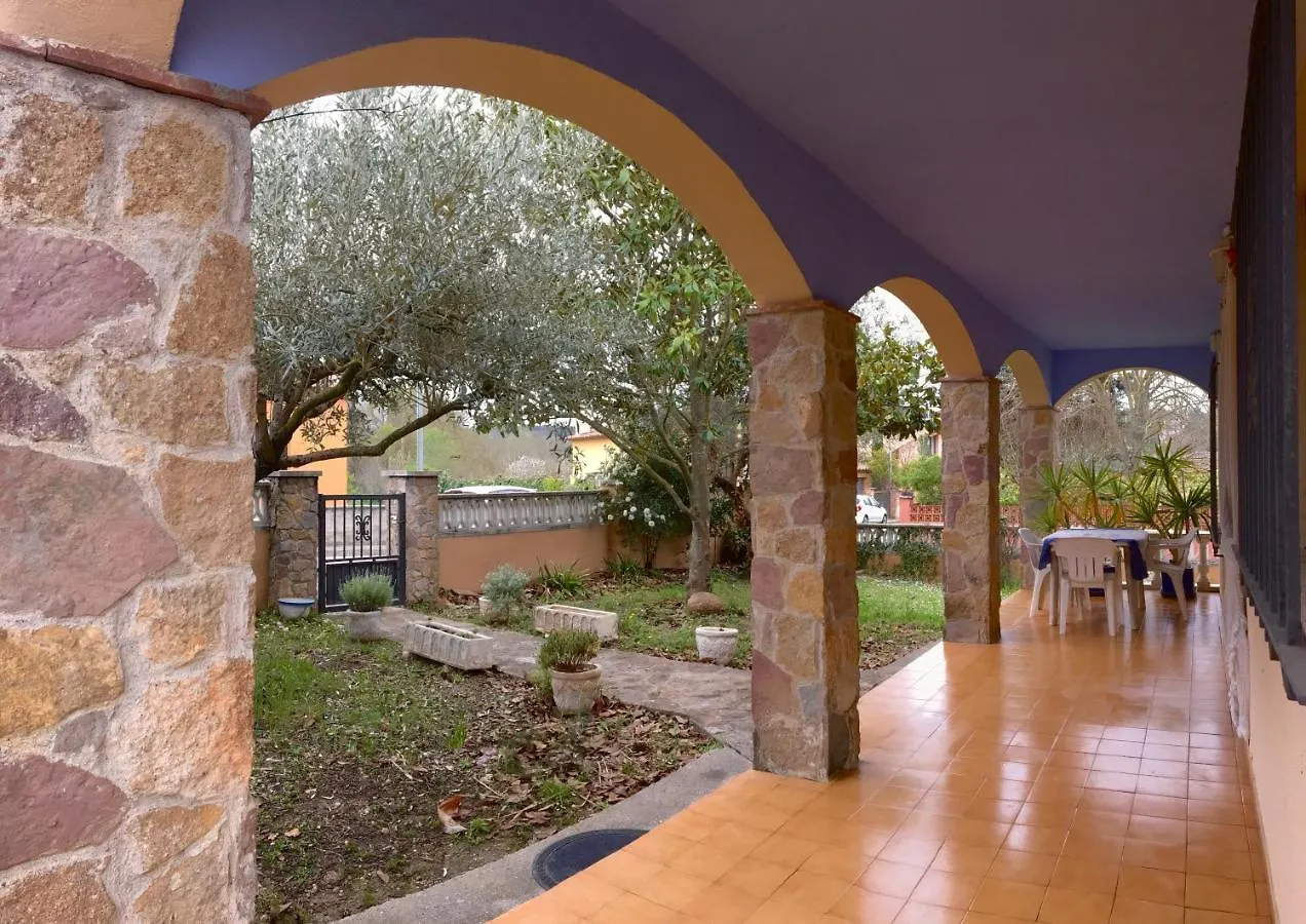 Villa Casa amb jardí a poble de l'Alt Empordà à Vilaur Hébergement de vacances