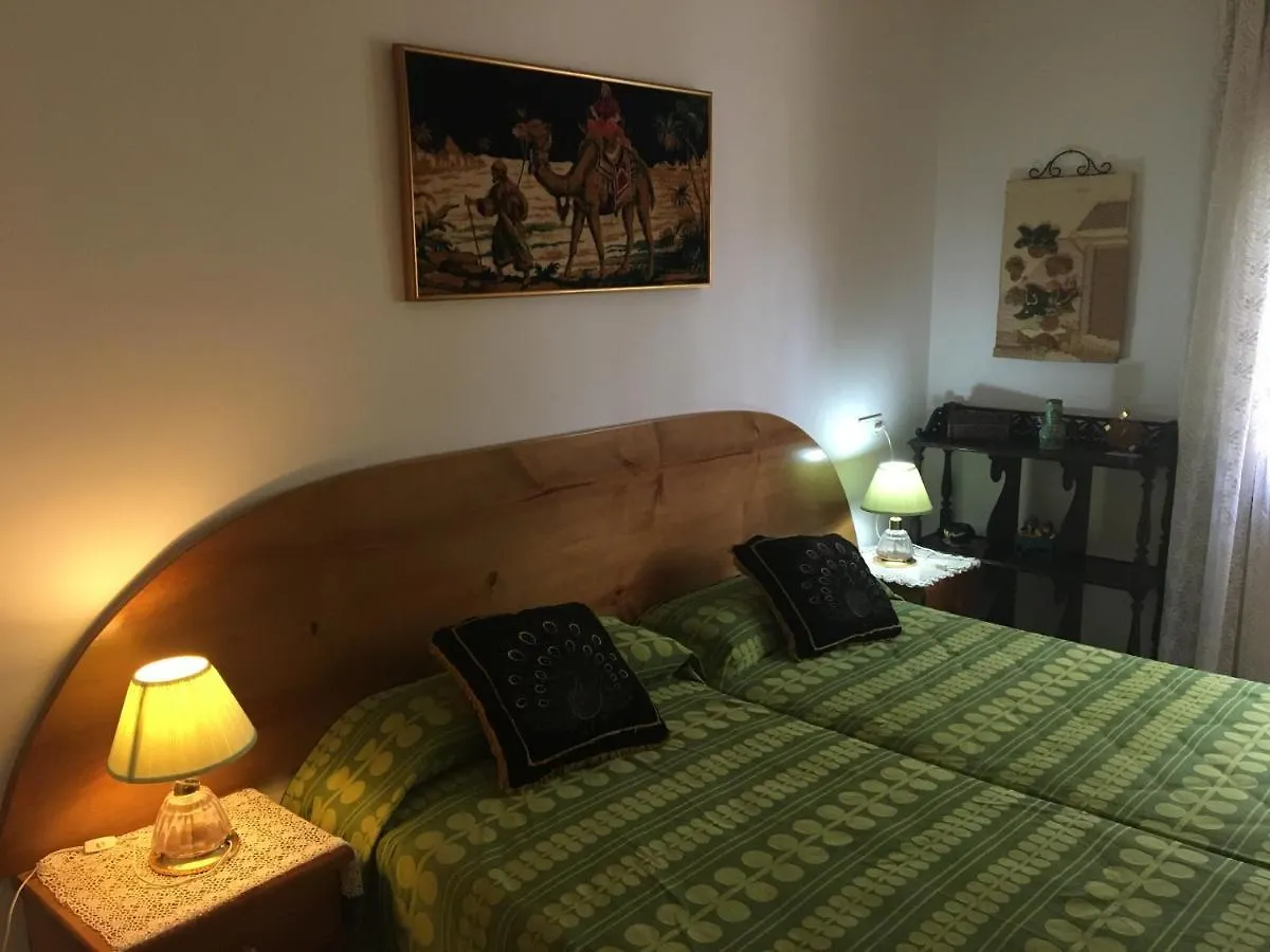 Сasa de vacaciones Villa Casa amb jardí a poble de l'Alt Empordà Vilaür  España