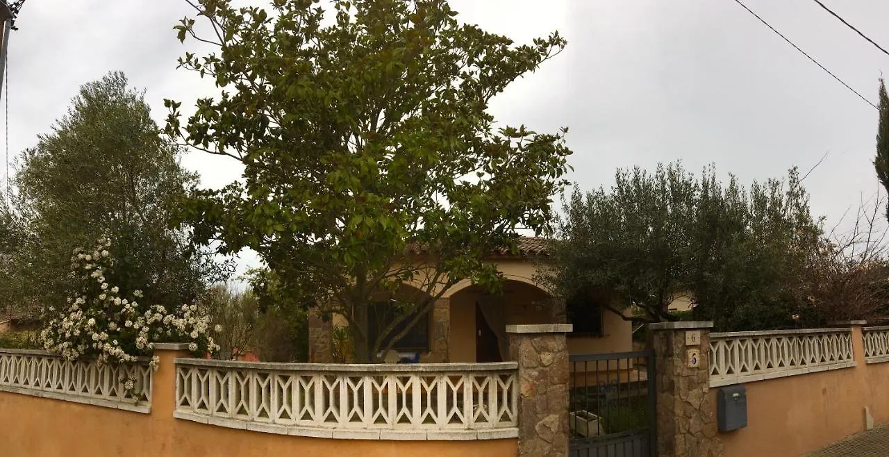 Villa Casa amb jardí a poble de l'Alt Empordà Vilaür  España