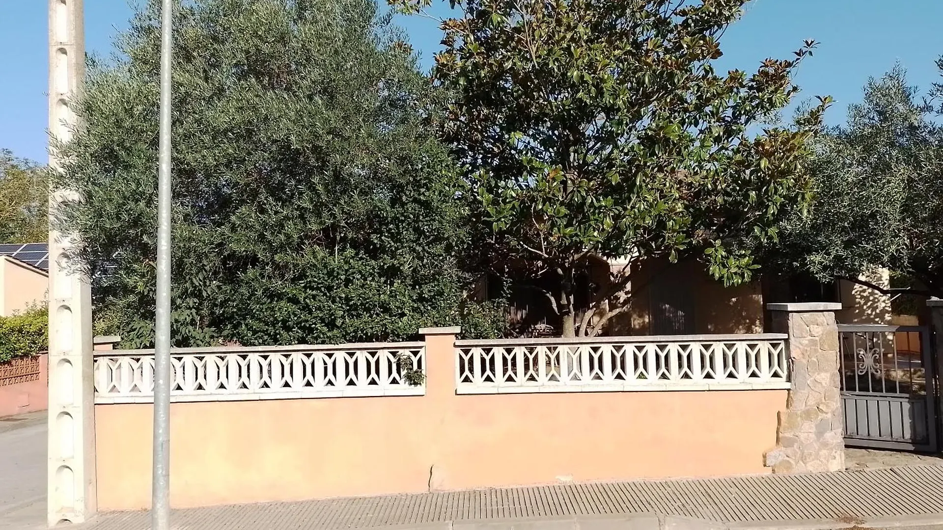 Villa Casa amb jardí a poble de l'Alt Empordà Vilaür  0*, Vilaür (Vilahur)