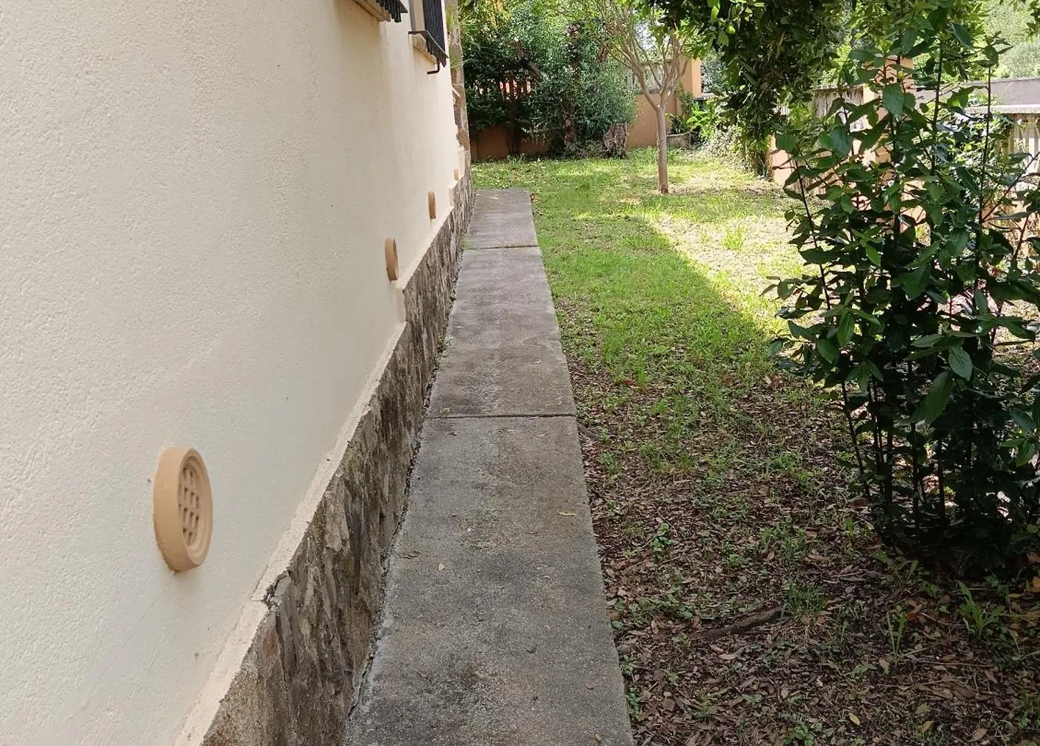 Villa Casa amb jardí a poble de l'Alt Empordà Vilaür